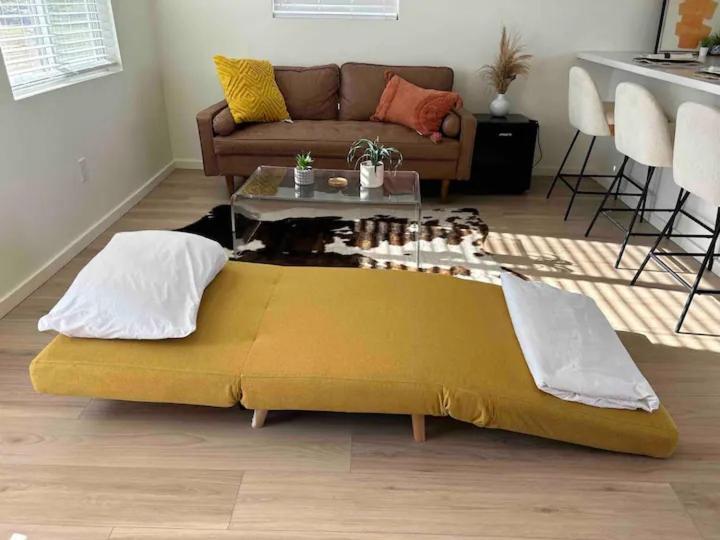 Serene Modern Home Backdoor With Great Wifi, Games, Movies, Patio Seating And Bbq Easy Access To North Joshua Tree National Park In 10 Minutes Туентинайн Палмс Екстериор снимка