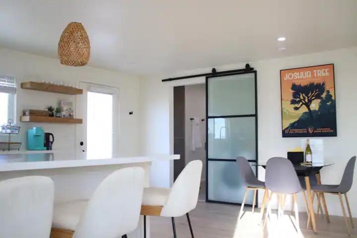 Serene Modern Home Backdoor With Great Wifi, Games, Movies, Patio Seating And Bbq Easy Access To North Joshua Tree National Park In 10 Minutes Туентинайн Палмс Екстериор снимка