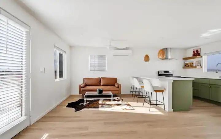 Serene Modern Home Backdoor With Great Wifi, Games, Movies, Patio Seating And Bbq Easy Access To North Joshua Tree National Park In 10 Minutes Туентинайн Палмс Екстериор снимка