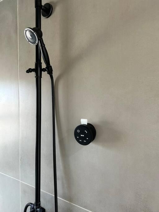 Serene Modern Home Backdoor With Great Wifi, Games, Movies, Patio Seating And Bbq Easy Access To North Joshua Tree National Park In 10 Minutes Туентинайн Палмс Екстериор снимка